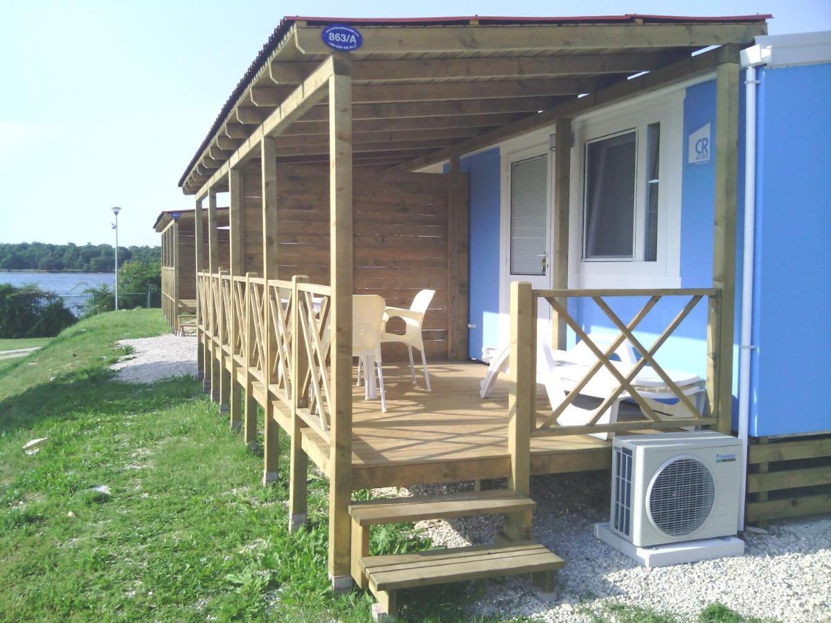 Naturist Mobile Homes Eden In Fkk Ulika Пореч Номер фото